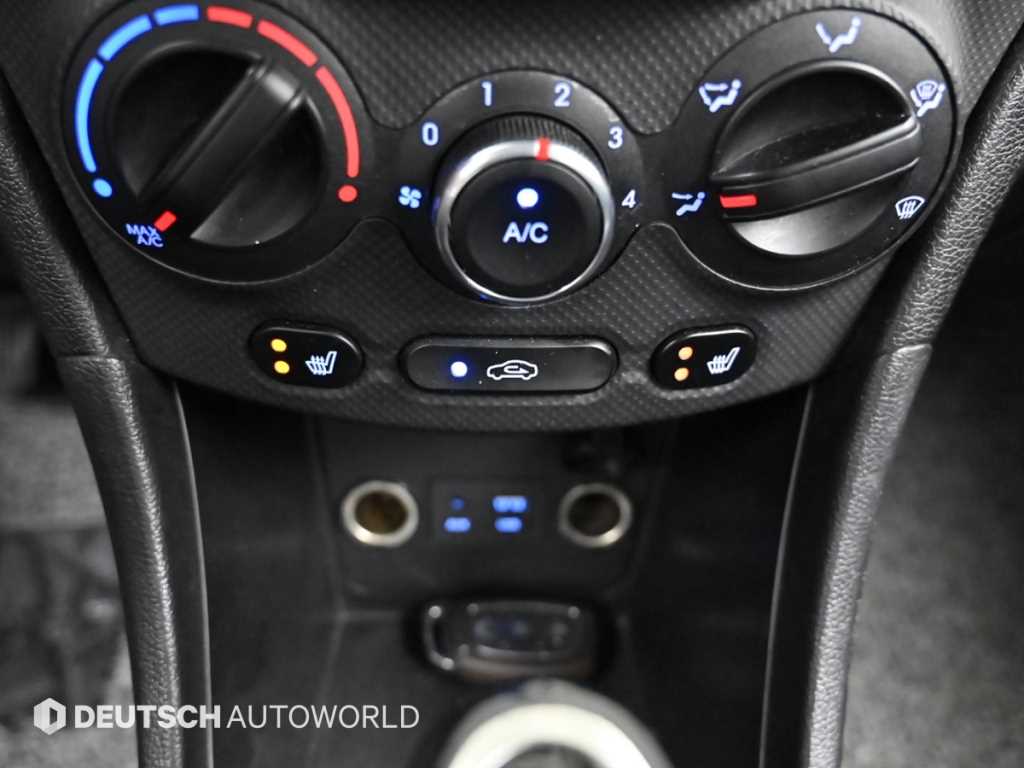 HYUNDAI Accent 2016 Blanco - Importación desde Corea - HF Imports Iquique - Foto 19