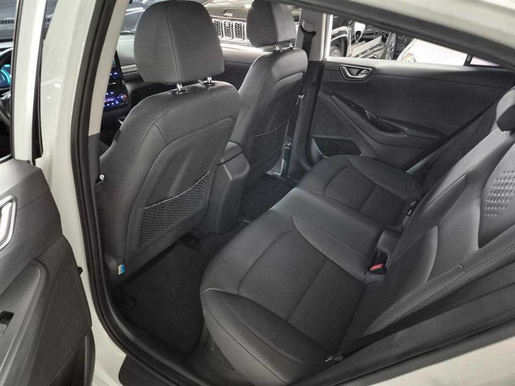 HYUNDAI Ioniq - Vista 11