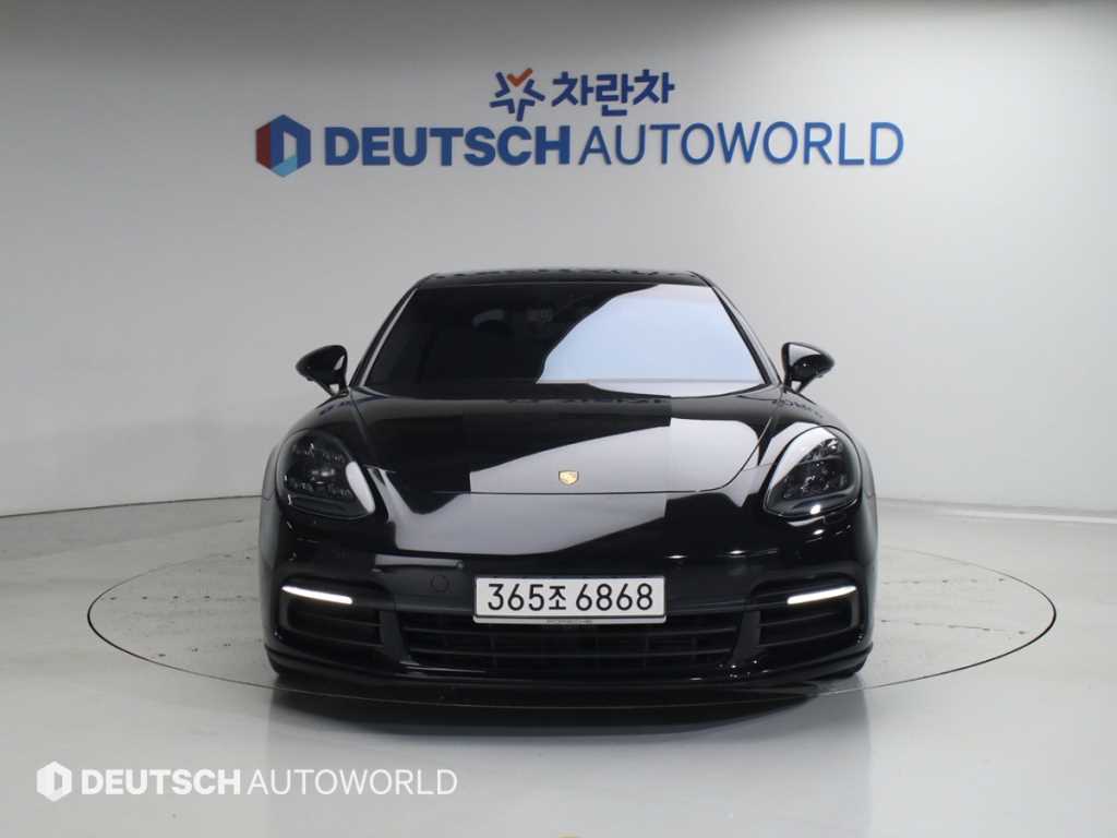Porsche Panamera - Vista 3