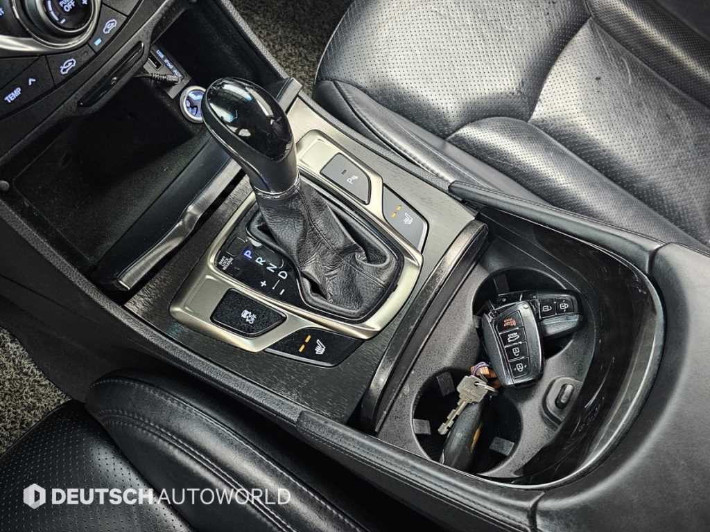 HYUNDAI Grandeur - Vista 11