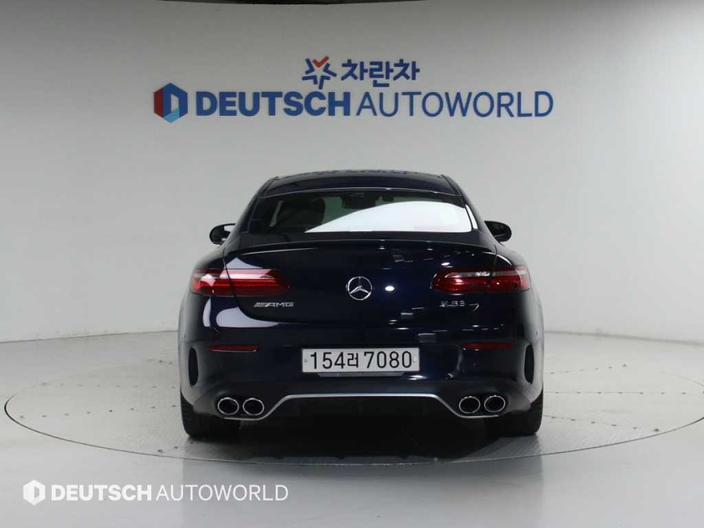 Mercedes Benz E class - Vista 6