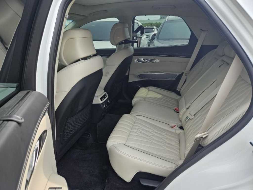 Genesis GV70 2023 Blanco - Importación desde Corea - HF Imports Iquique - Foto 15