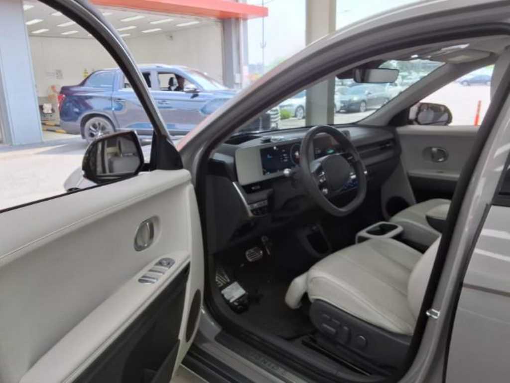HYUNDAI Ioniq 5 - Vista 9