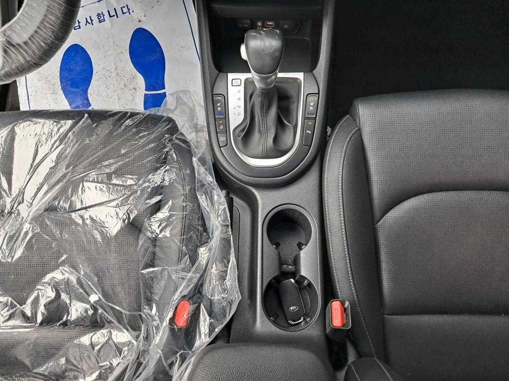 KIA K3 2019 Gris - Importación desde Corea - HF Imports Iquique - Foto 16