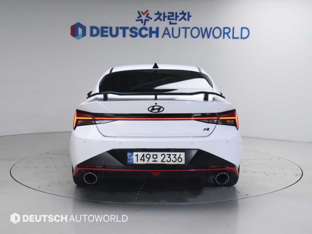 HYUNDAI Avante - Vista 6