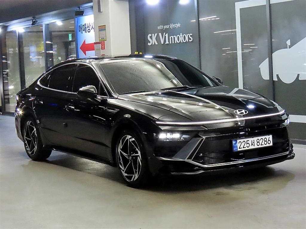 HYUNDAI Sonata 2024 Negro - Importación desde Corea - HF Imports Iquique - Foto 1