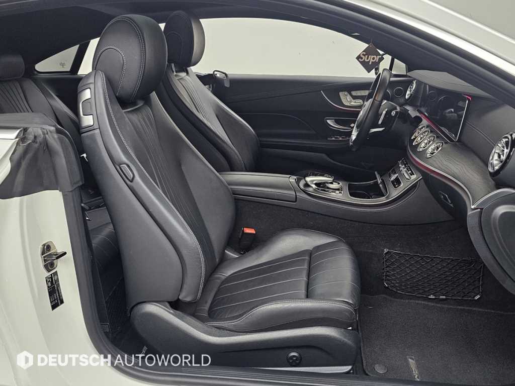 Mercedes Benz E class - Vista 12
