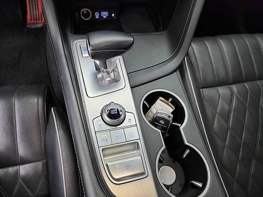 Genesis G70 - Vista 10