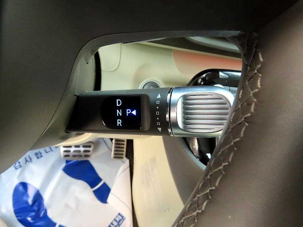 HYUNDAI Casper - Vista 12