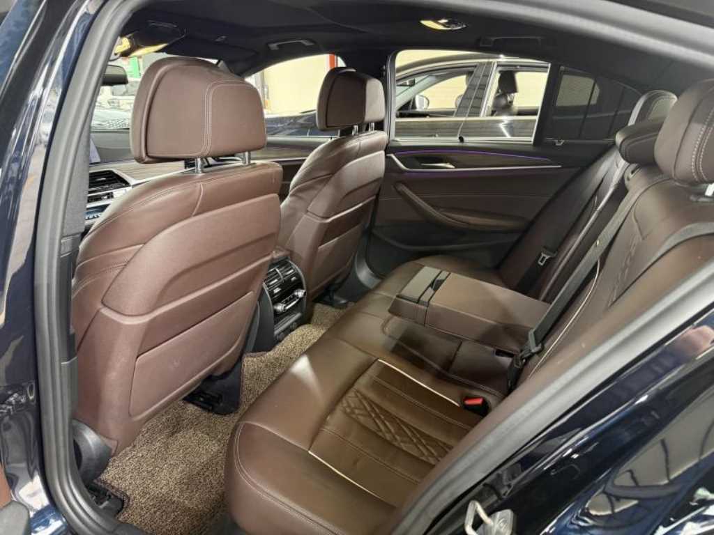 BMW 5 Series 2019 Negro - Importación desde Corea - HF Imports Iquique - Foto 16