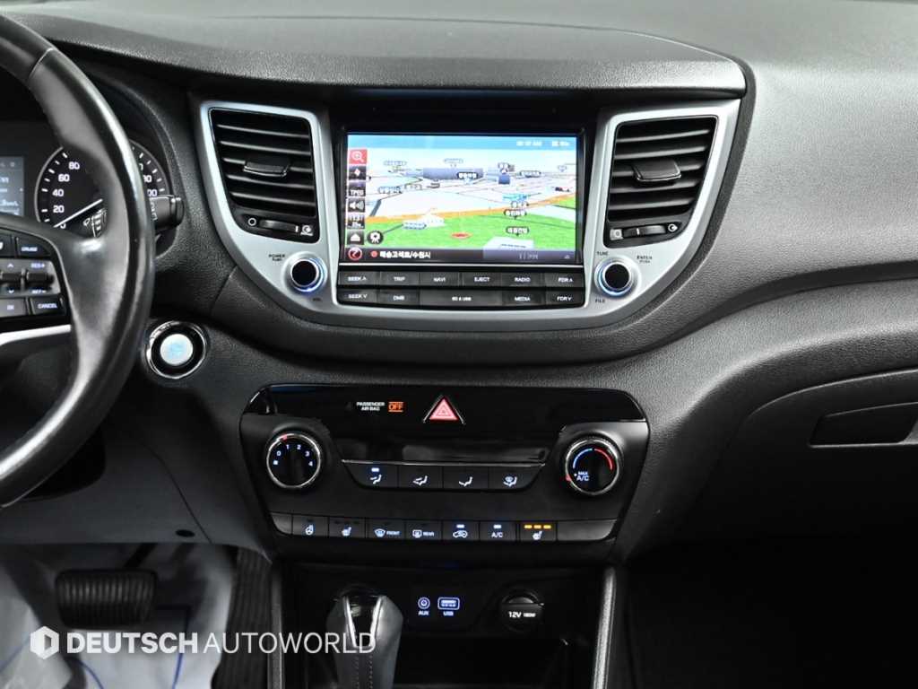 HYUNDAI Tucson 2017 Blanco - Importación desde Corea - HF Imports Iquique - Foto 16