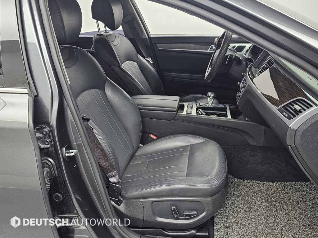 Genesis G80 - Vista 12