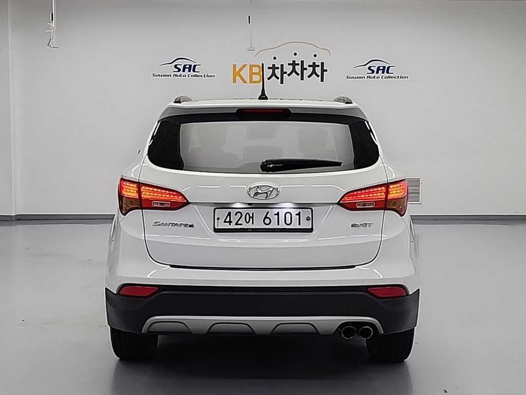 HYUNDAI Santa Fe - Vista 3