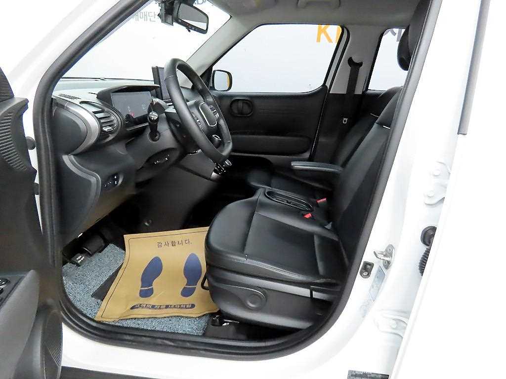 HYUNDAI Casper - Vista 7