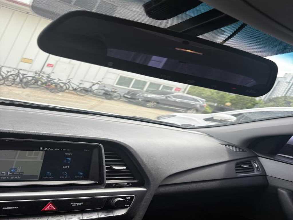 HYUNDAI Sonata - Vista 8