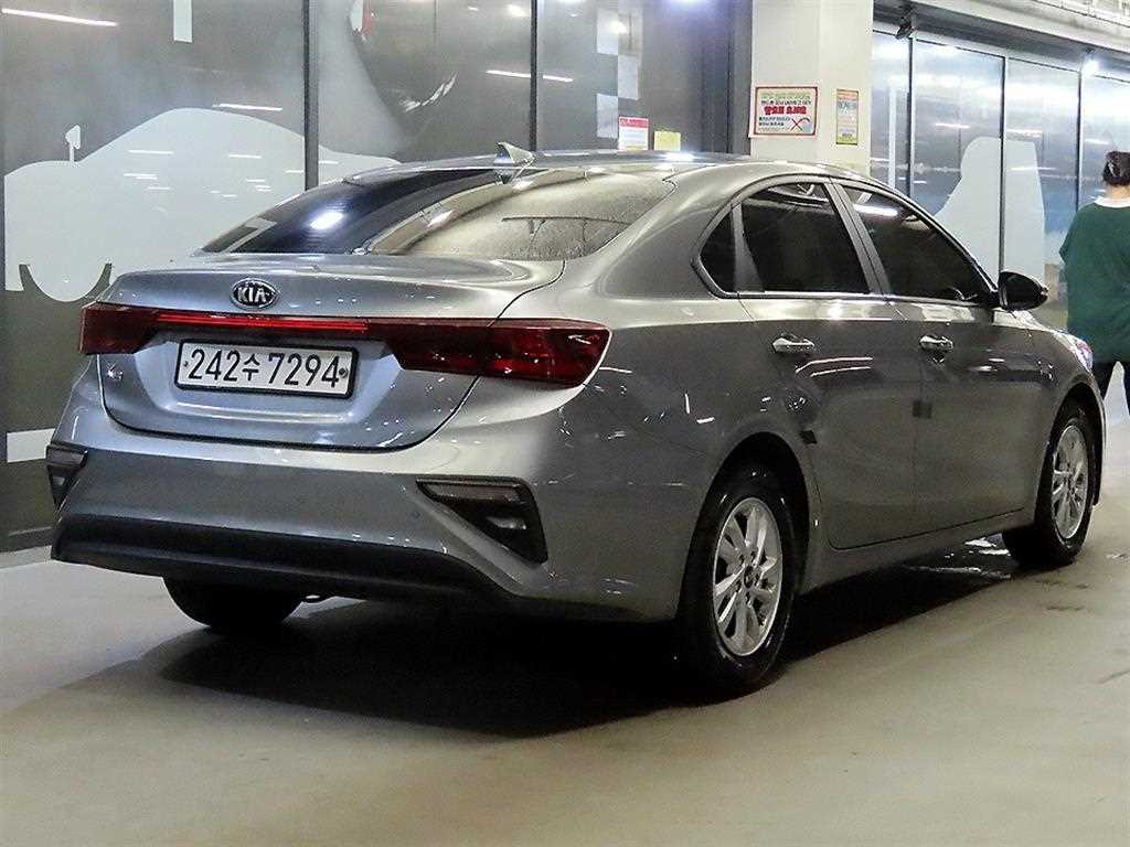 KIA K3 - Vista 6