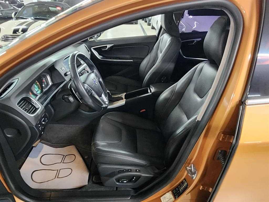 Volvo S60 2014 Café - Importación desde Corea - HF Imports Iquique - Foto 13