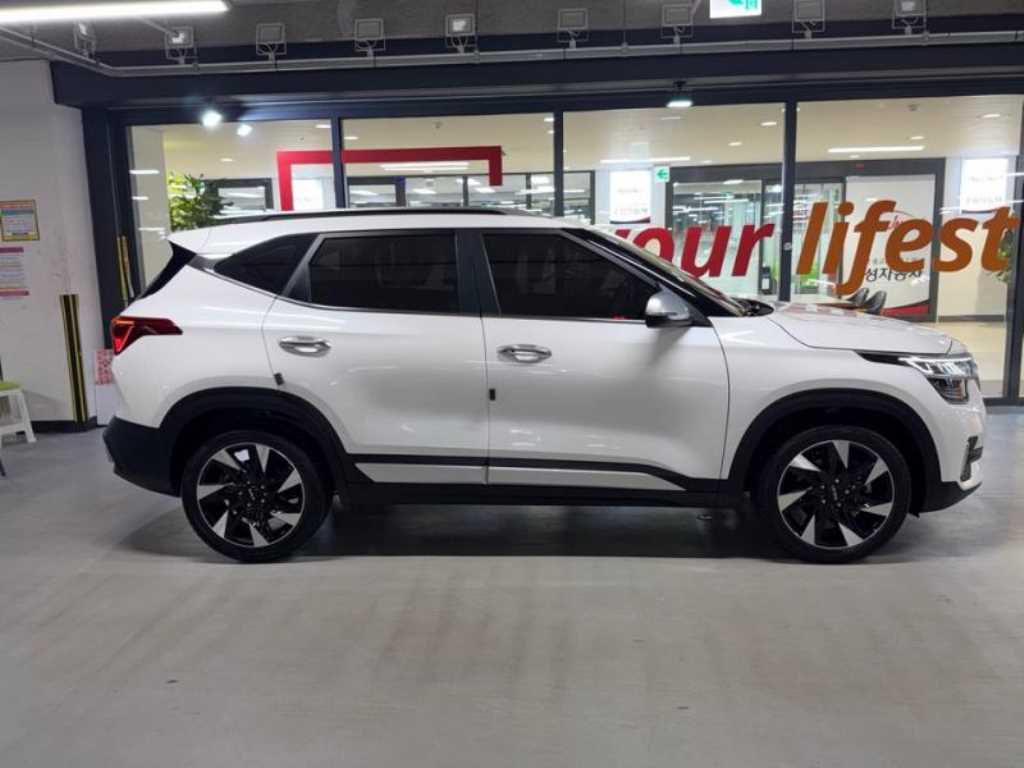 KIA Seltos - Vista 3
