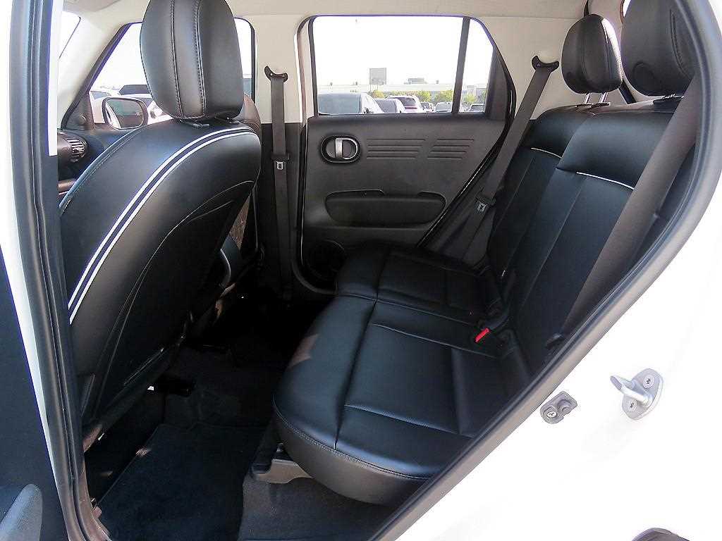 HYUNDAI Casper - Vista 10
