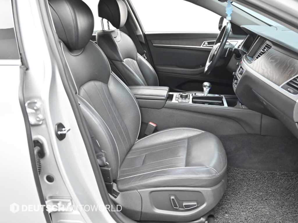 Genesis G80 - Vista 12