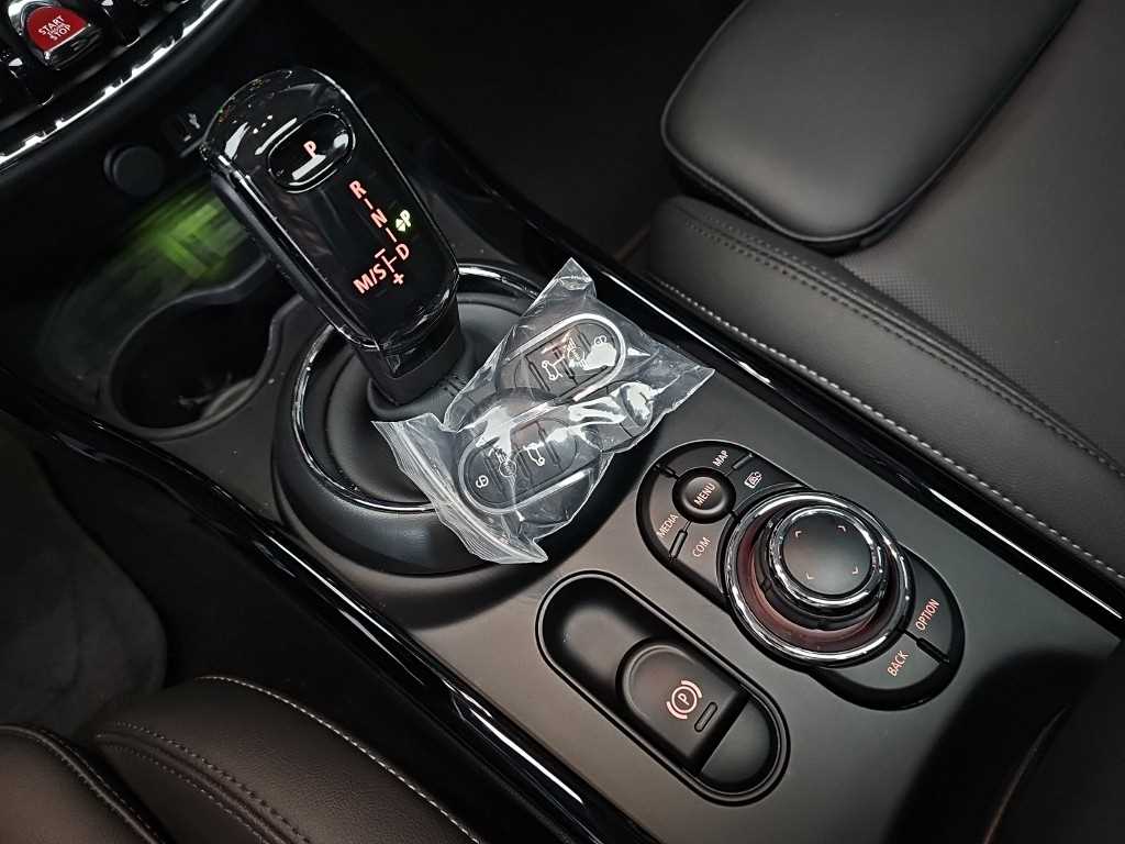 Mini Clubman - Vista 10