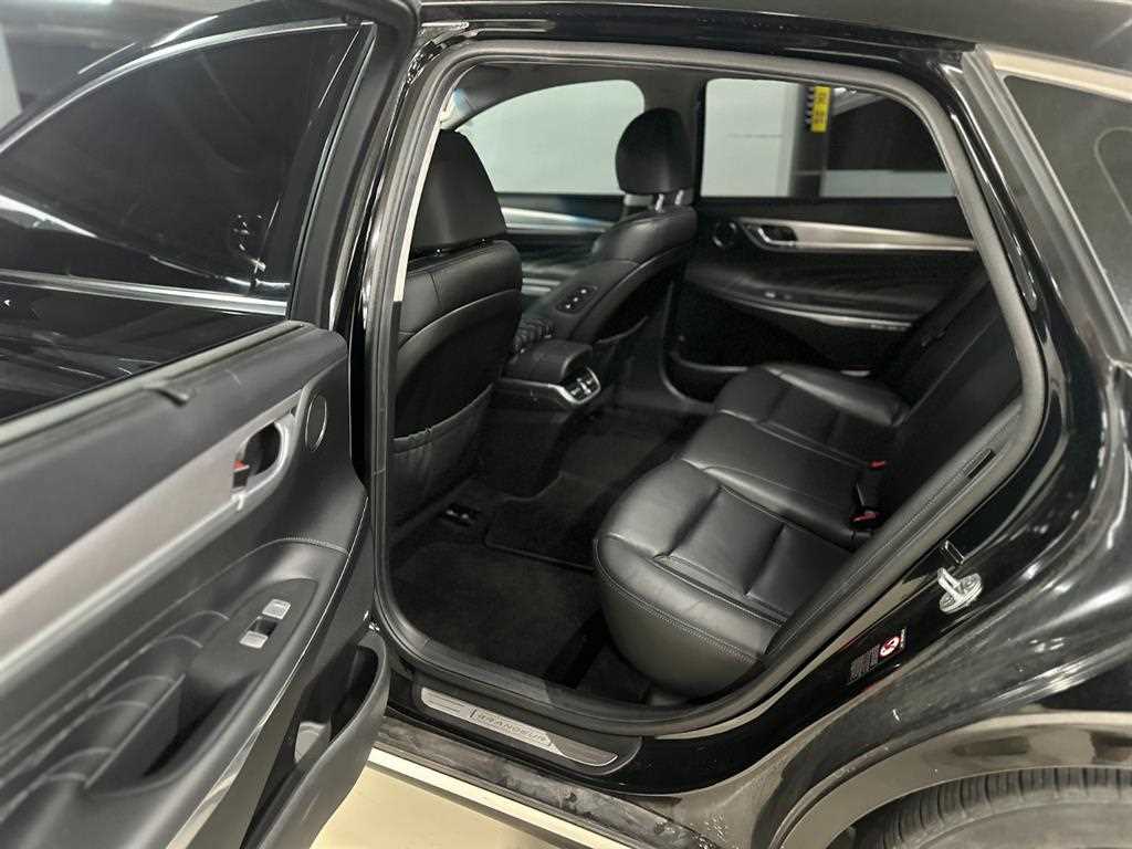 HYUNDAI Grandeur - Vista 3