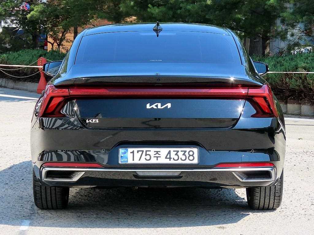 KIA K8 - Vista 6