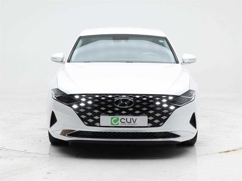 HYUNDAI Grandeur - Vista 2