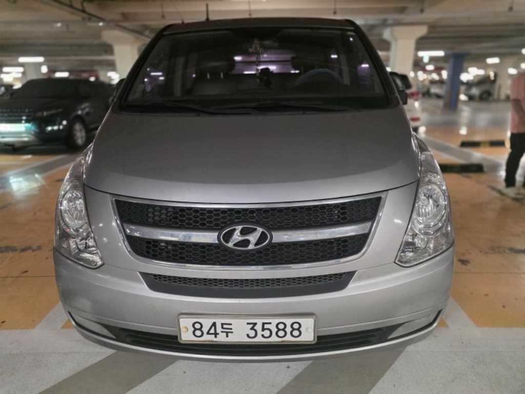 HYUNDAI Starex 2012 - Importación desde Corea - HF Imports Iquique - Foto 1