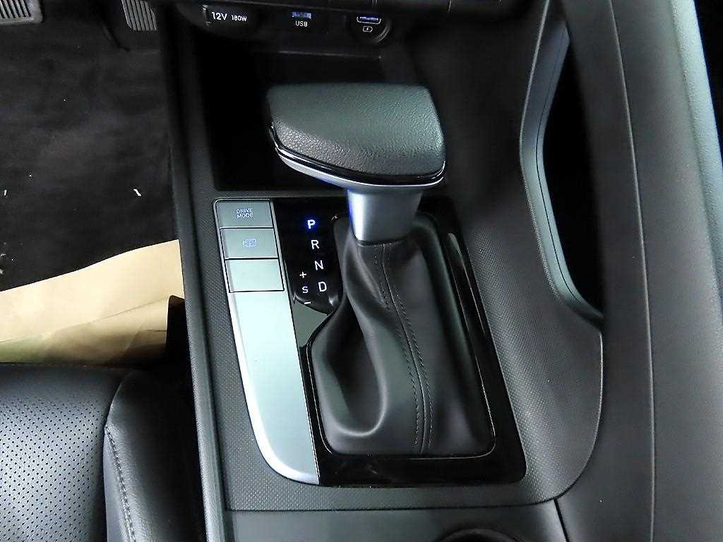 HYUNDAI Avante - Vista 12