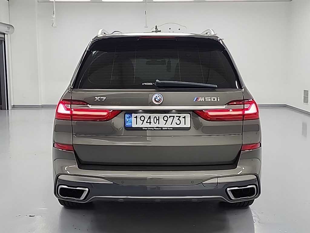 BMW X7 - Vista 3