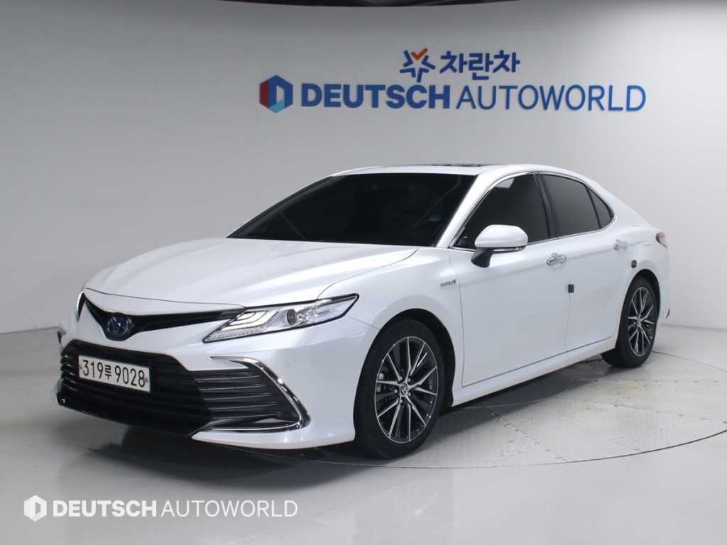 Toyota Camry 2022 Blanco - Importación desde Corea - HF Imports Iquique - Foto 1