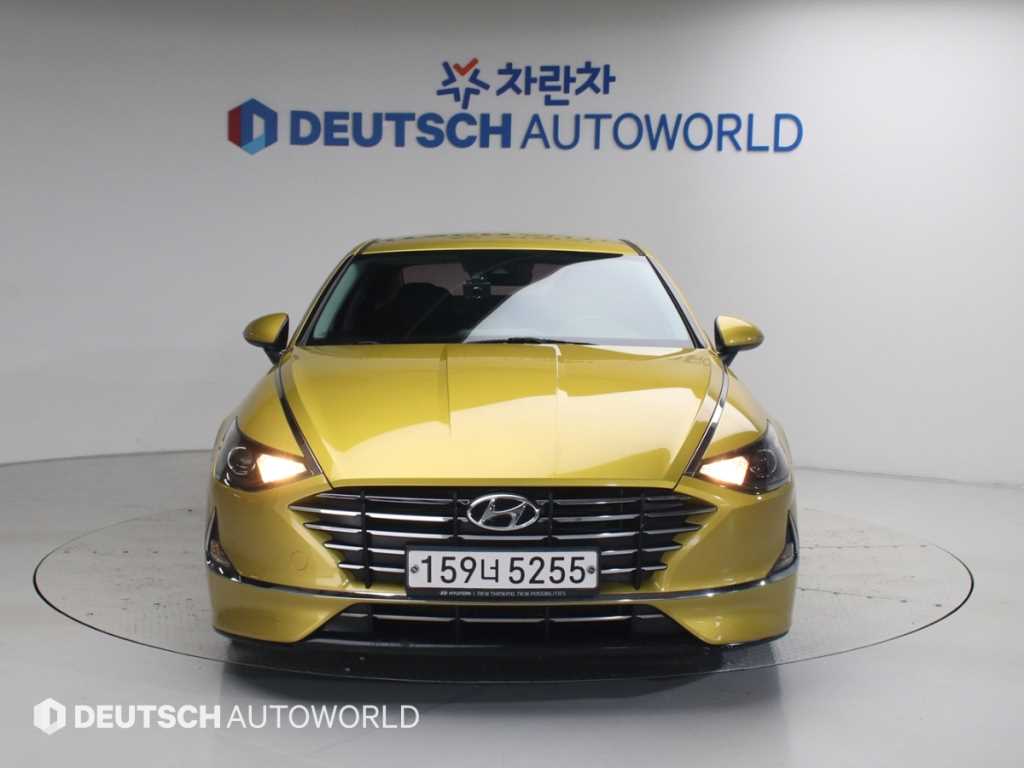HYUNDAI Sonata - Vista 3