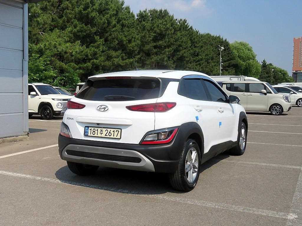 HYUNDAI Kona - Vista 6