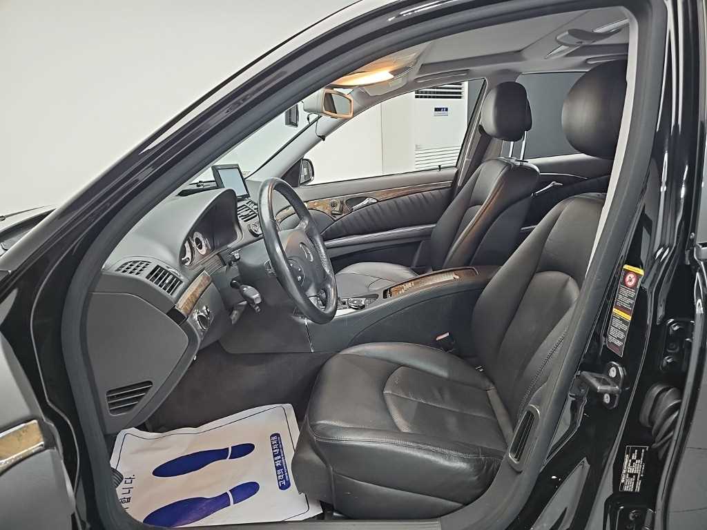 Mercedes Benz E class 2009 Negro - Importación desde Corea - HF Imports Iquique - Foto 13