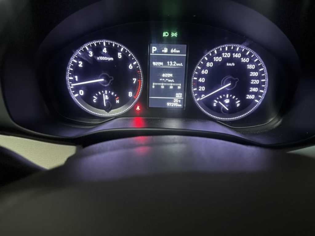 HYUNDAI Grandeur - Vista 6