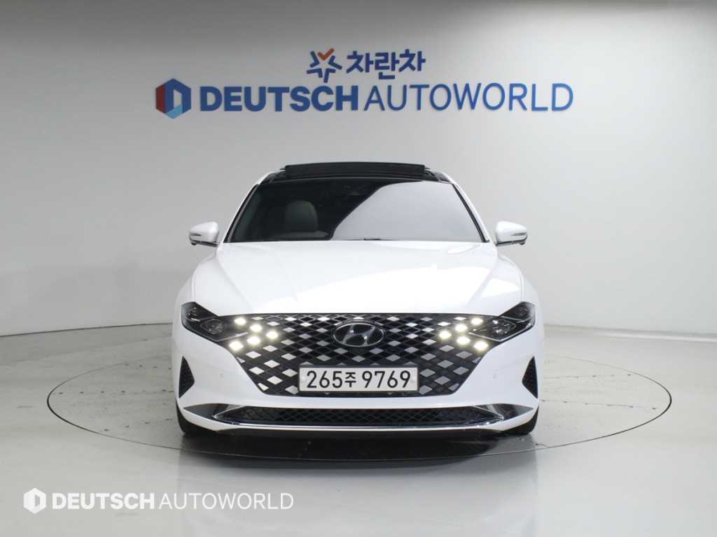 HYUNDAI Grandeur - Vista 2