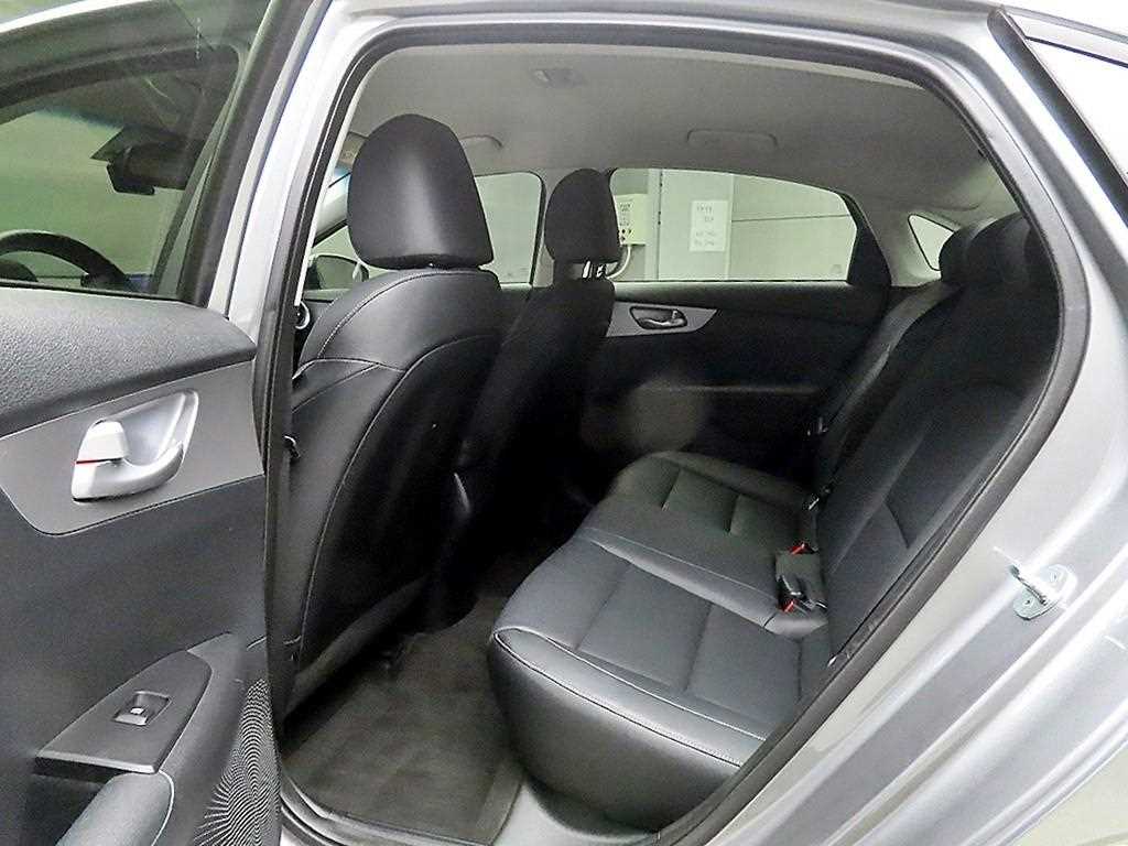 KIA K3 - Vista 8