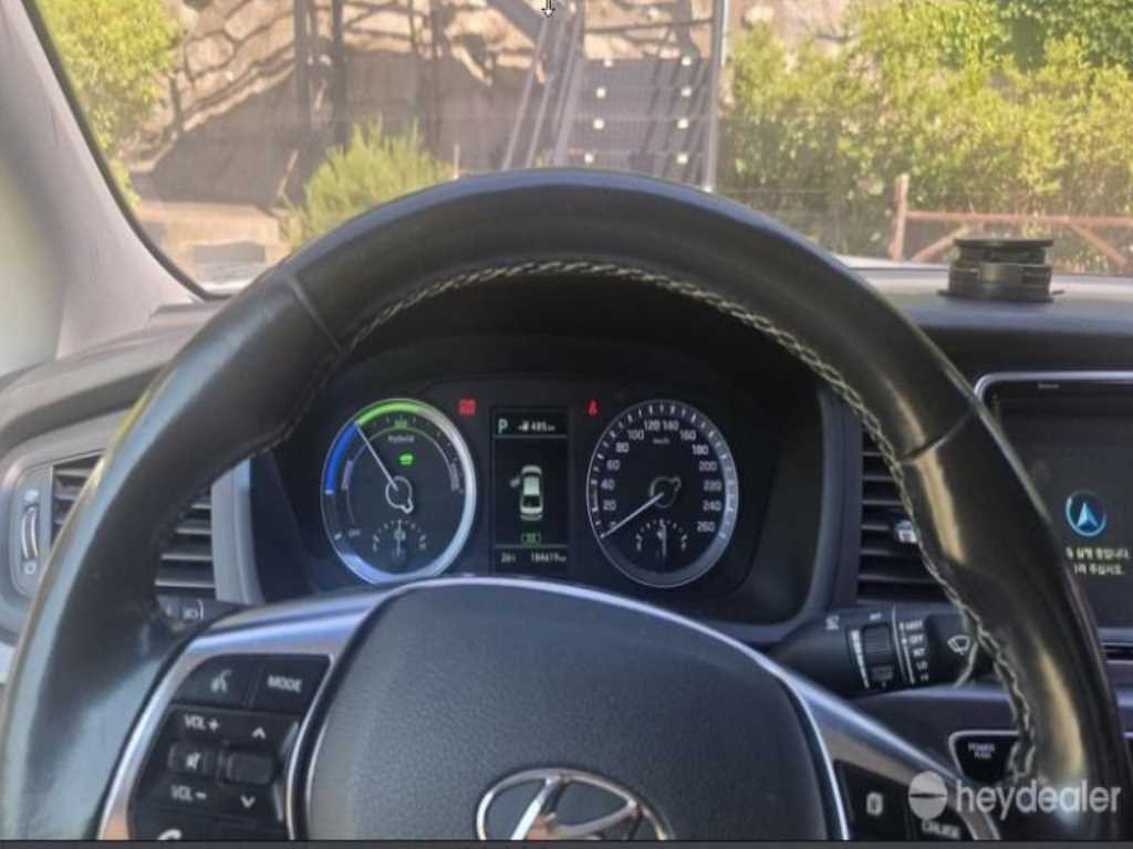 HYUNDAI Sonata - Vista 7