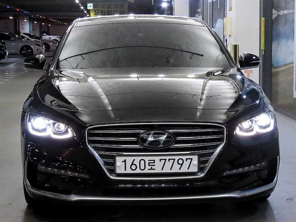 HYUNDAI Grandeur - Vista 2