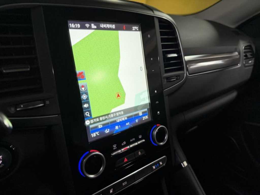 SAMSUNG QM6 - Vista 11