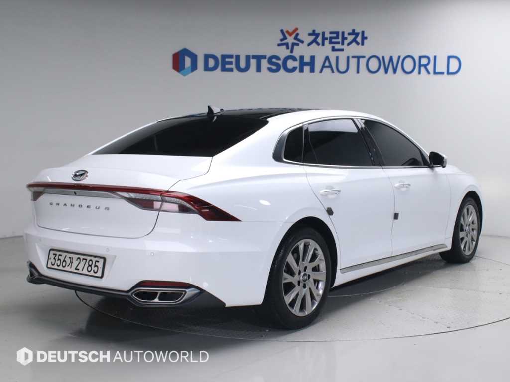 HYUNDAI Grandeur - Vista 2