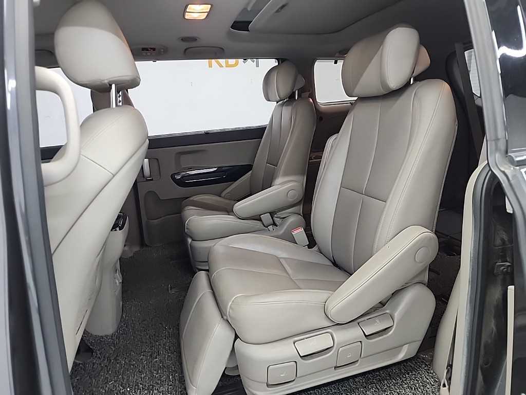 KIA Carnival 2015 Gris - Importación desde Corea - HF Imports Iquique - Foto 14