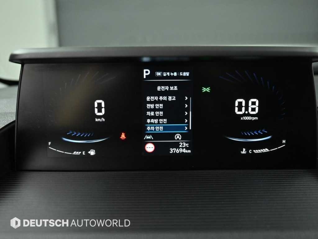 HYUNDAI Staria - Vista 10