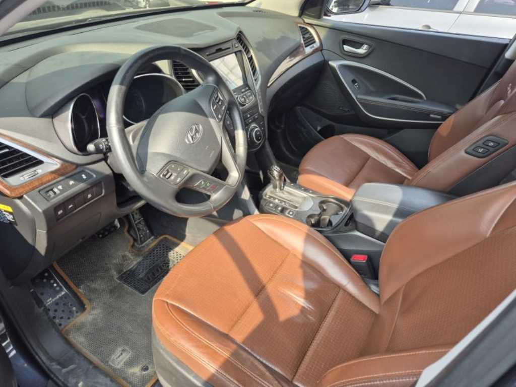 HYUNDAI Santa Fe - Vista 8