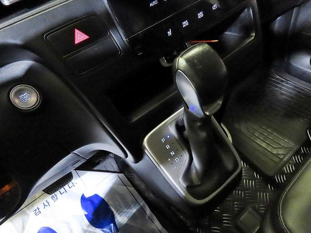 HYUNDAI Staria 2021 Gris - Importación desde Corea - HF Imports Iquique - Foto 14