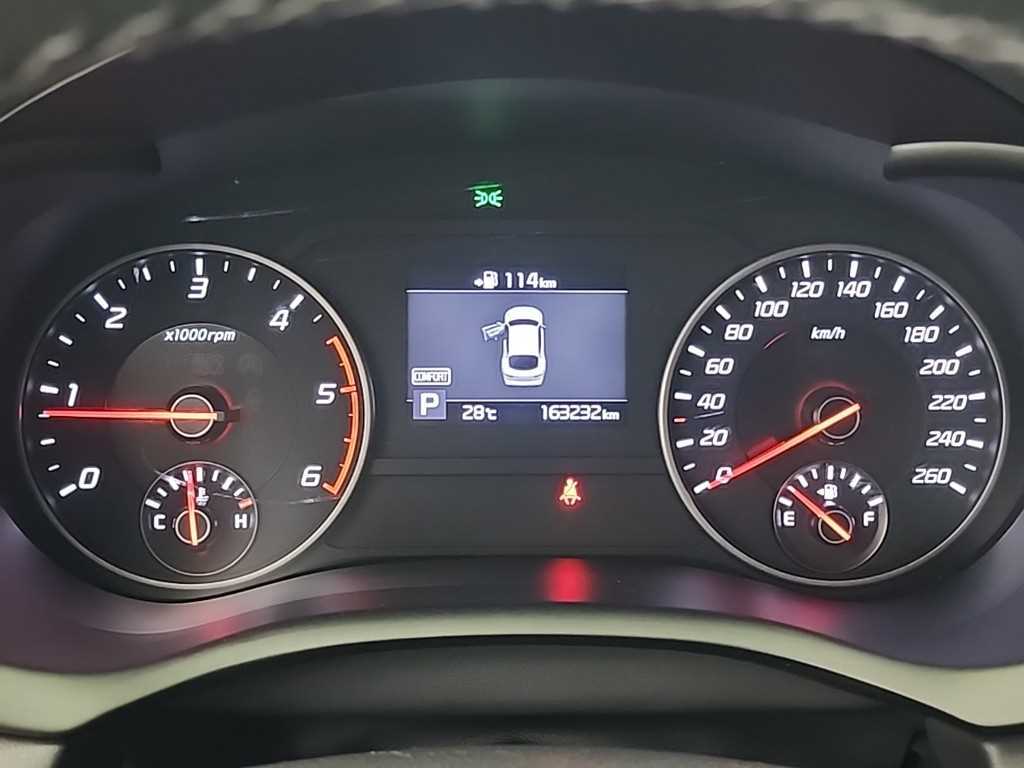 KIA Stinger - Vista 8