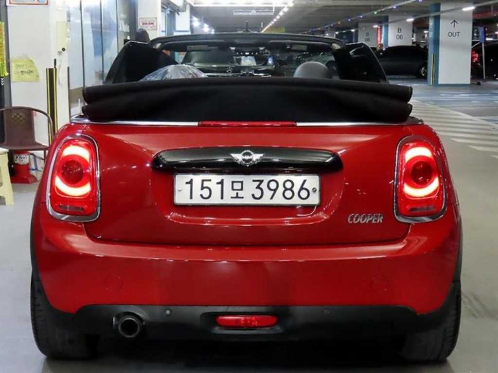 Mini Cooper Convertible - Vista 12
