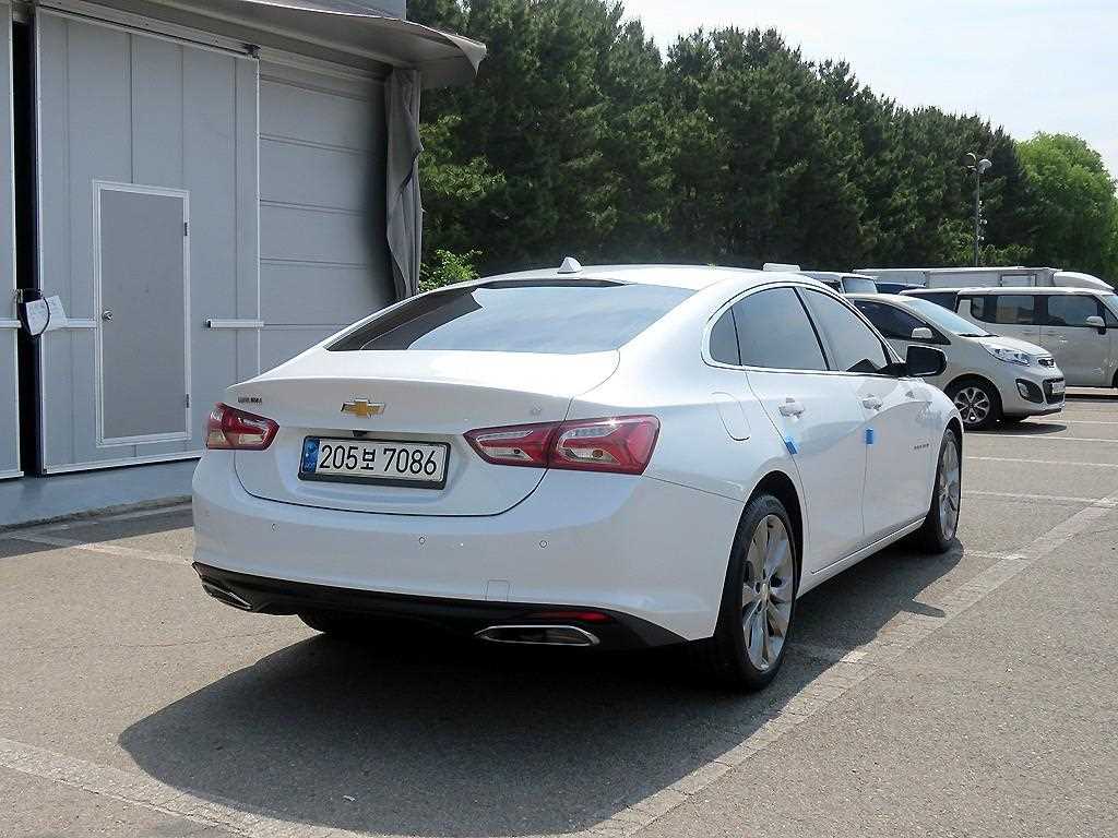 Chevrolet Malibu - Vista 6