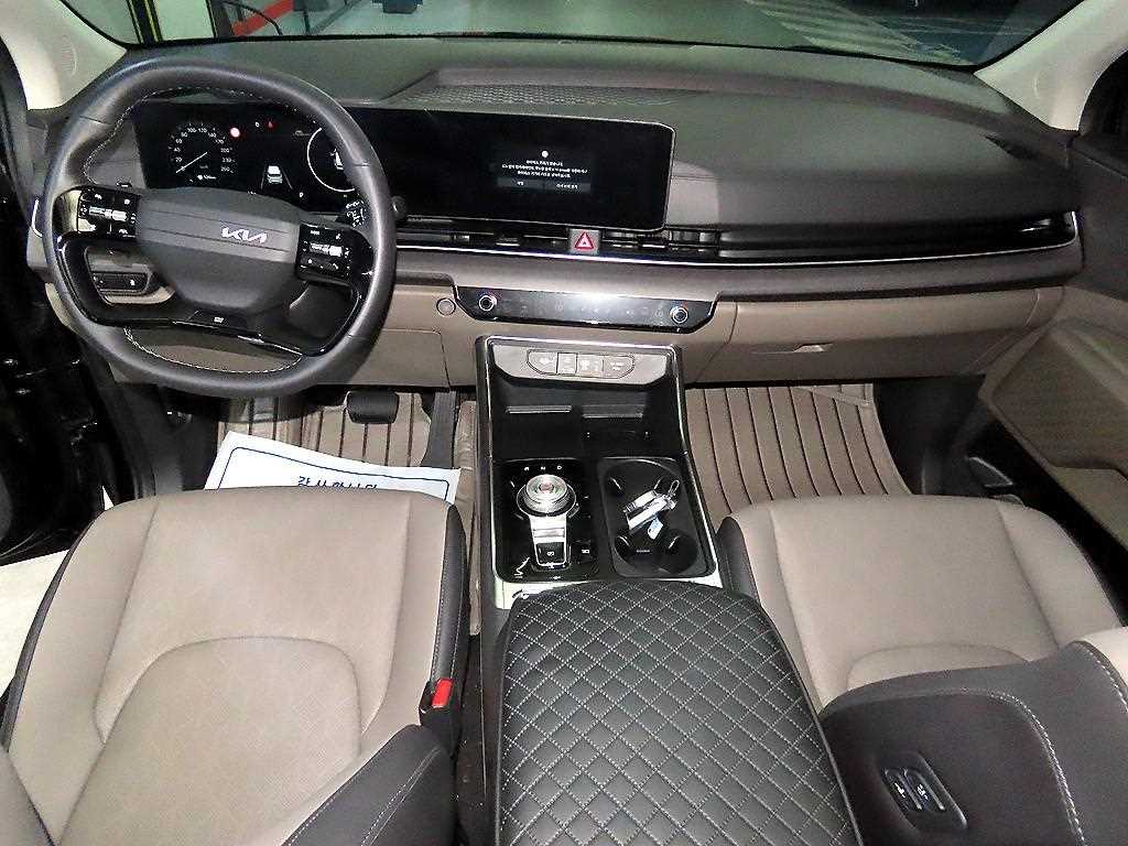 KIA Carnival - Vista 12